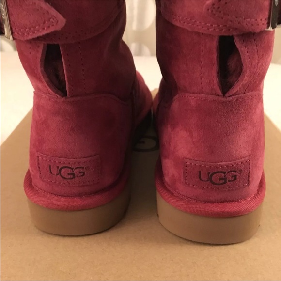 UGG "Remora" Buckle Boots with Crystals - Picture 6 of 8